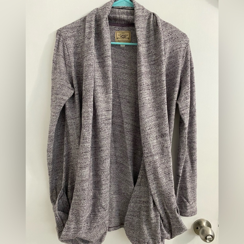 Ugg sweater with big pockets